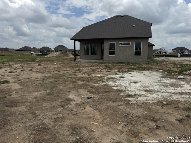 121 Cherrybark Oak, Castroville, Texas image 5