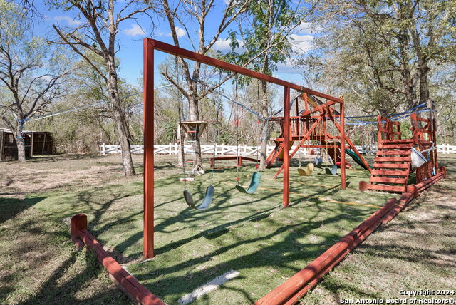 1206 Haeckerville Rd, Cibolo, Texas image 14