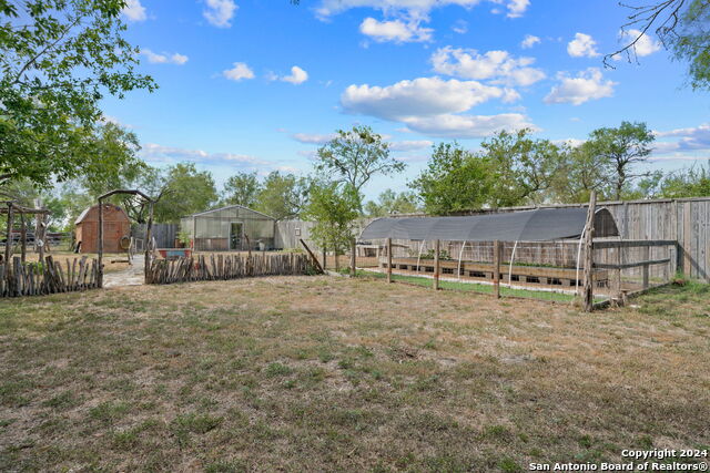 1206 Haeckerville Rd, Cibolo, Texas image 16