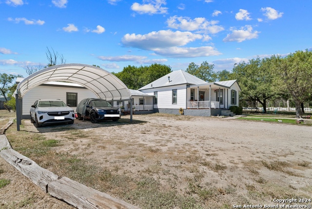 1206 Haeckerville Rd, Cibolo, Texas image 4