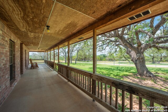 3157 Old San Antonio Road, Fredericksburg, Texas image 16
