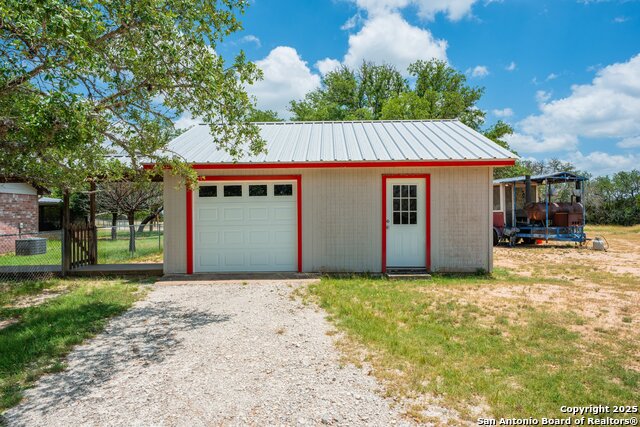 3157 Old San Antonio Road, Fredericksburg, Texas image 19