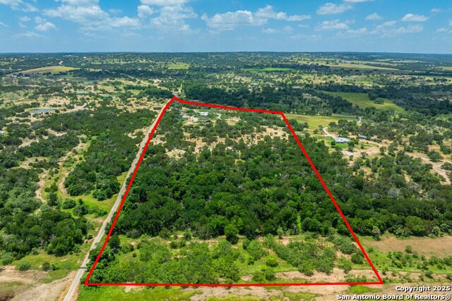 3157 Old San Antonio Road, Fredericksburg, Texas image 32