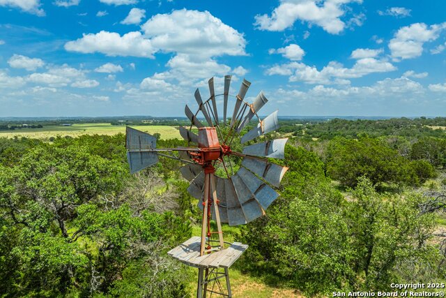 3157 Old San Antonio Road, Fredericksburg, Texas image 36