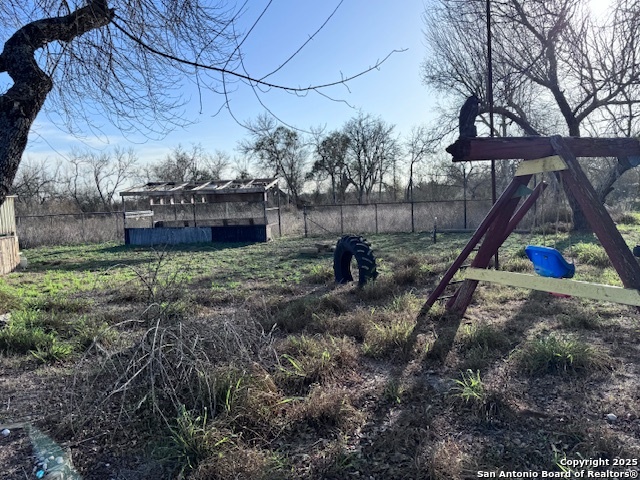 00 Wisdom, Lytle, Texas image 1