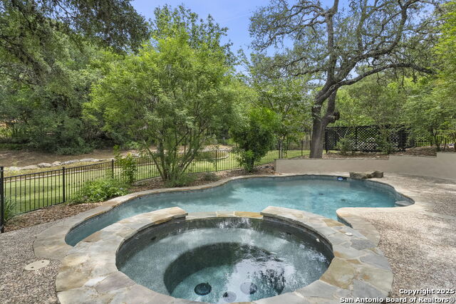 8532 Alydar Cir, Boerne, Texas image 41
