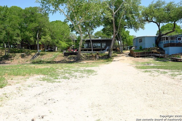464 County Road 471, Gonzales, Texas image 3