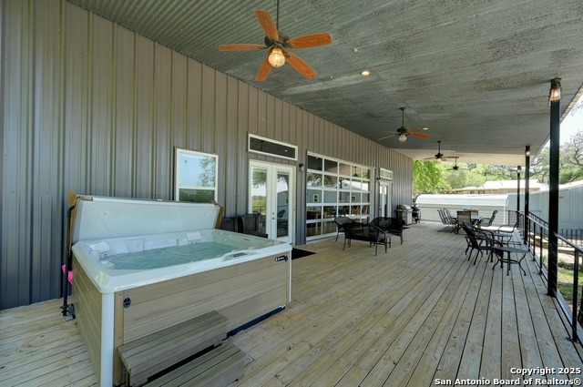 464 County Road 471, Gonzales, Texas image 9