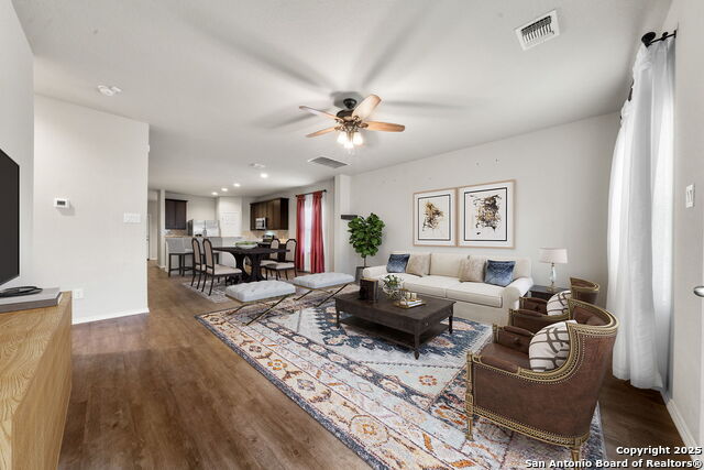 4538 Heathers Rose, Saint Hedwig, Texas image 6