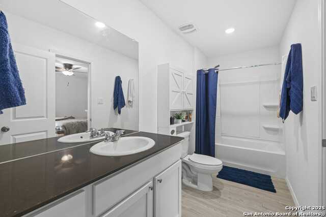 108 Ciarans Crossing, Fredericksburg, Texas image 7