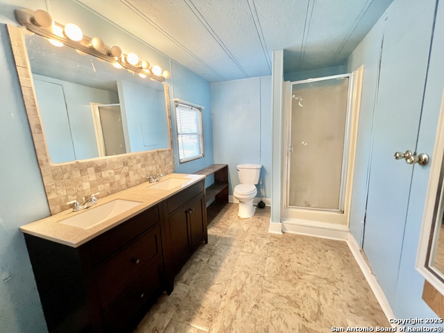 300 Bliss Circle, Brackettville, Texas image 13