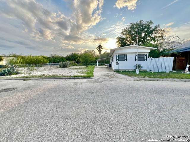 300 Bliss Circle, Brackettville, Texas image 29