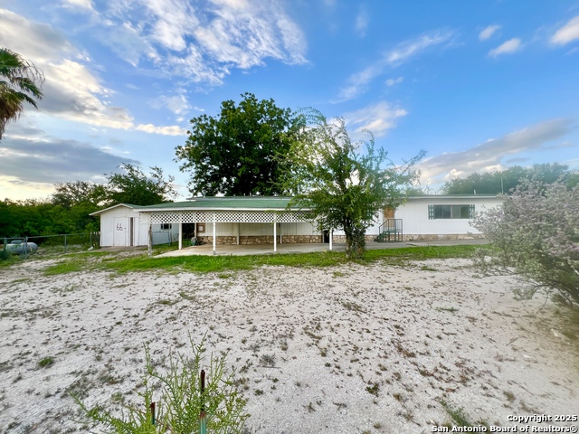 300 Bliss Circle, Brackettville, Texas image 3