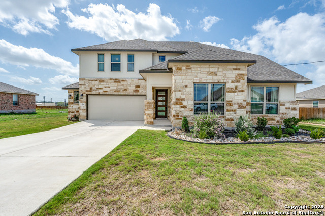 109 Willow Oak, Floresville, Texas image 1