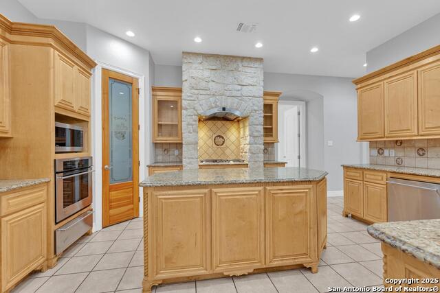 1130 Whispering Water, Spring Branch, Texas image 9