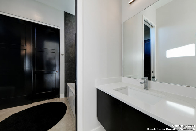 417 Southwick Ranch, Johnson City, Texas image 19