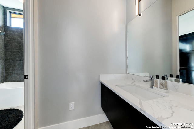 417 Southwick Ranch, Johnson City, Texas image 21