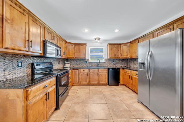 505 Olive St, Jourdanton, Texas image 10