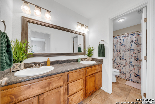 505 Olive St, Jourdanton, Texas image 18