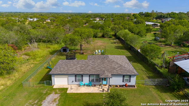 505 Olive St, Jourdanton, Texas image 22