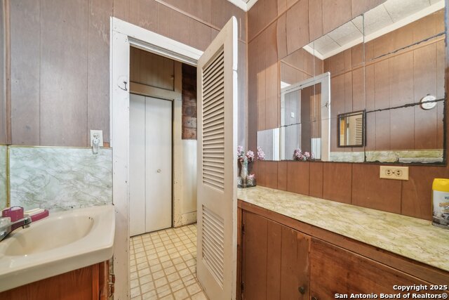 303 N 4th St, Kenedy, Texas image 13