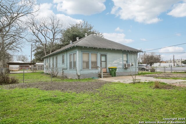 303 N 4th St, Kenedy, Texas image 21