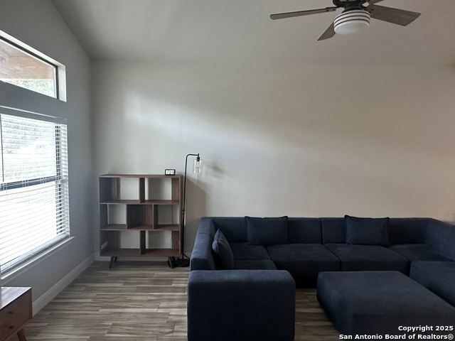 1300 Libold, Devine, Texas image 7