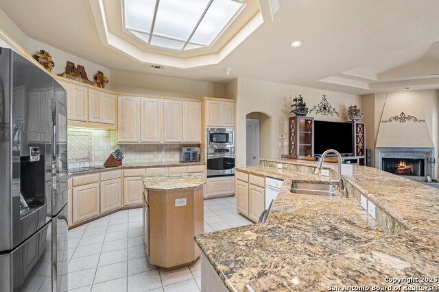 106 Mesquite Trail, Boerne, Texas image 12