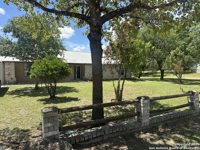 191 Red Wing, Bandera, Texas image 2