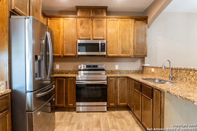 18687 Rolling Meadow, Lytle, Texas image 14