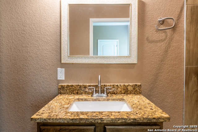 18687 Rolling Meadow, Lytle, Texas image 21