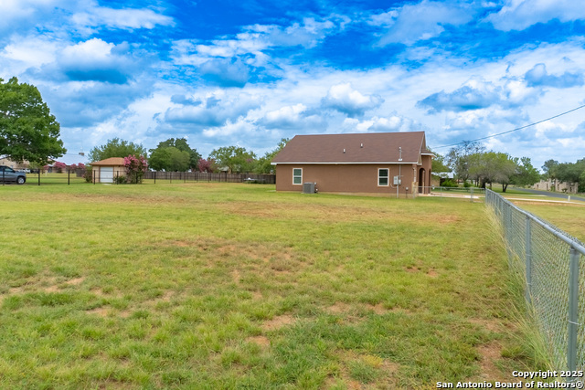 18687 Rolling Meadow, Lytle, Texas image 27