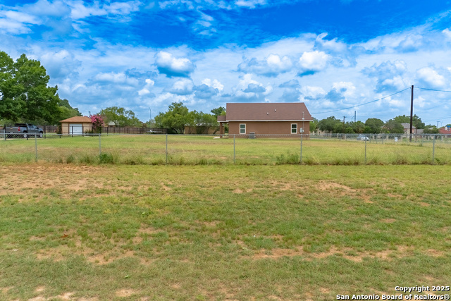 18687 Rolling Meadow, Lytle, Texas image 28