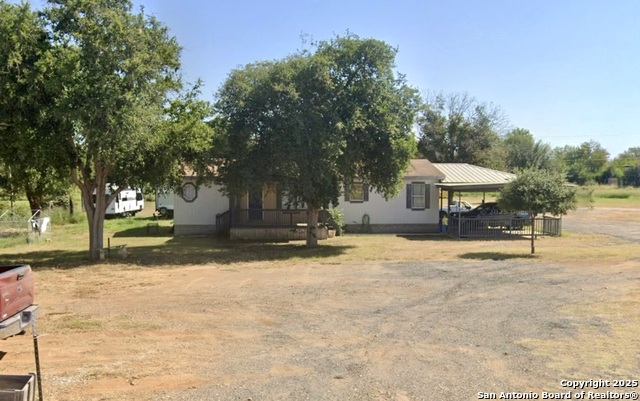 672 N Main St, Cotulla, Texas image 1