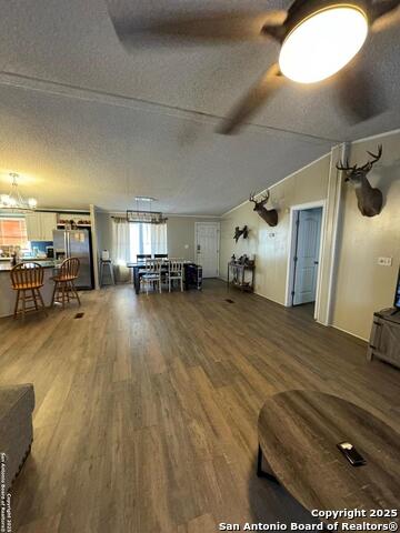 672 N Main St, Cotulla, Texas image 5