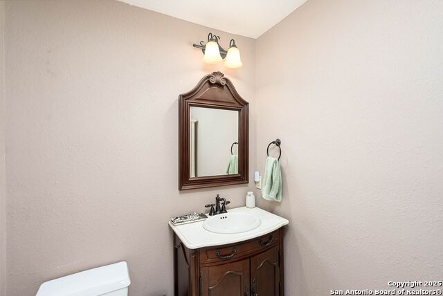 103 Misty Bend, Floresville, Texas image 15