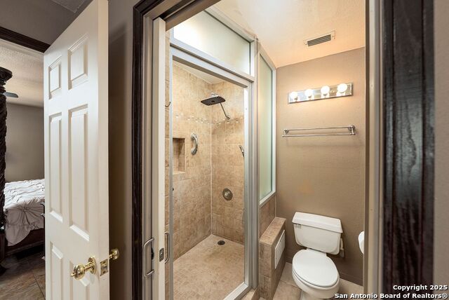 103 Misty Bend, Floresville, Texas image 17