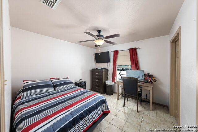 103 Misty Bend, Floresville, Texas image 25