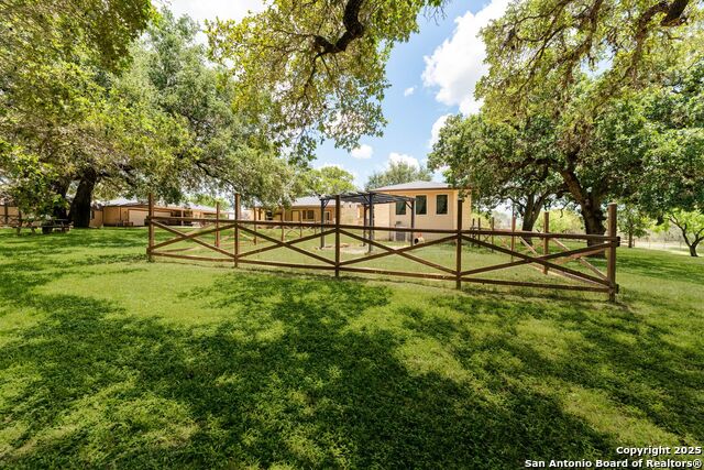 103 Misty Bend, Floresville, Texas image 42