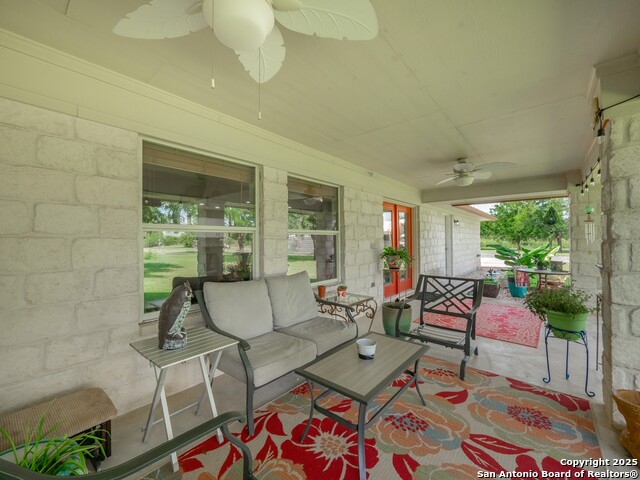 658 Lakeview Dr, Seguin, Texas image 27