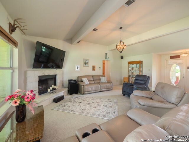 658 Lakeview Dr, Seguin, Texas image 7