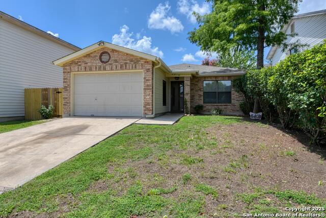 6818 Misty Field, Converse, Texas image 1