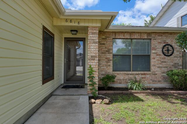 6818 Misty Field, Converse, Texas image 3