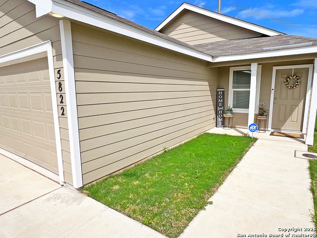 5822 Coahulia Ridge, Seguin, Texas image 2
