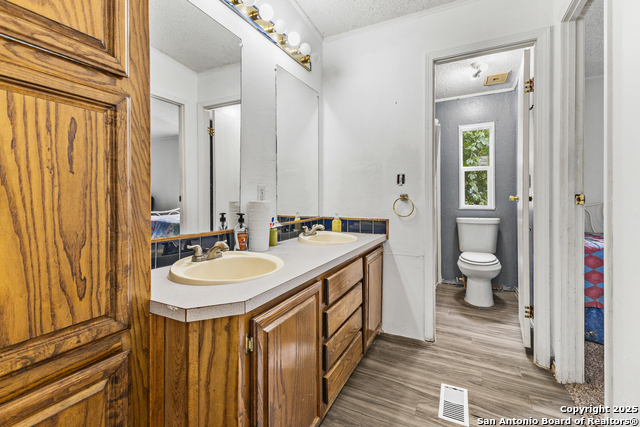 448 Patton, Somerset, Texas image 13