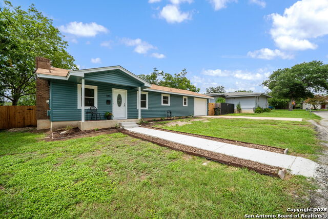 385 W Faust, New Braunfels, Texas image 24