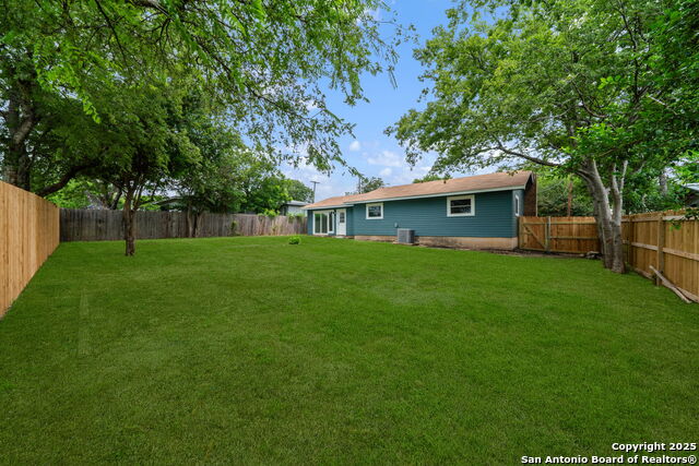 385 W Faust, New Braunfels, Texas image 32