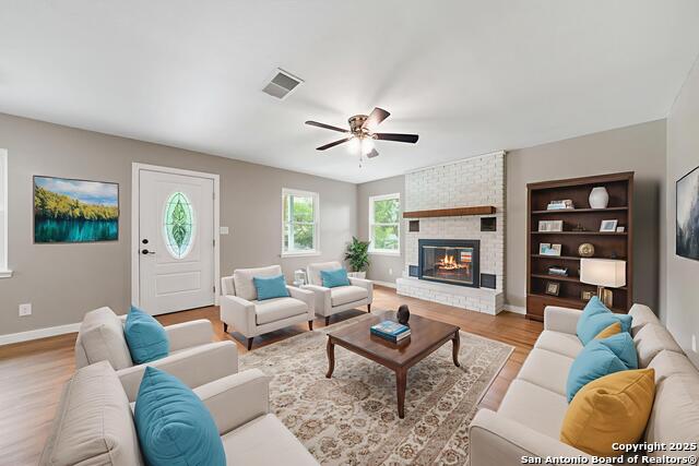 385 W Faust, New Braunfels, Texas image 7