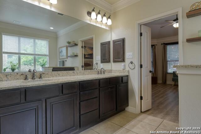 23235 Crest View Way, San Antonio, Texas image 38