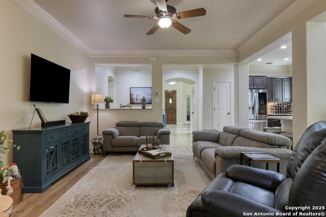 23235 Crest View Way, San Antonio, Texas image 6